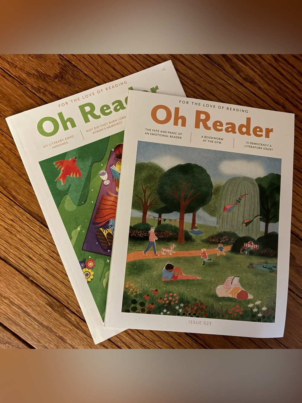 Oh Reader Magazines- White/Green